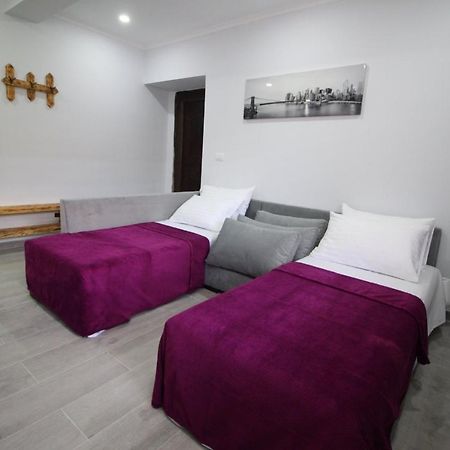 J&M Luxury Apartments Saranda Exterior photo
