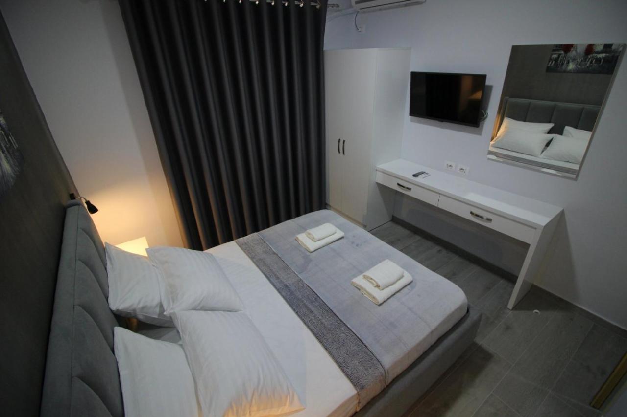J&M Luxury Apartments Saranda Exterior photo